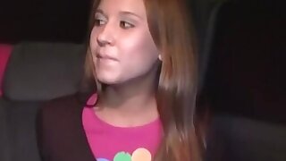 Hot car sesso con creampie Anale. Ho detto al mio amico Eric che gli avrei dato un passaggio solo a una condizione - nessun pulcini Pick-Up. Se vuole rimorchiare donne, puo ' farlo senza di me. Ero troppo stanco dopo il lavoro. Ma quel coglione ha comunqu