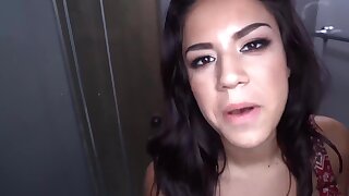 Caldo sorella Walks in su Stepbrother in doccia e prende scopata