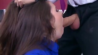 Brazzers-ufficio slut Lola Foxx ha bisogno di cazzo nel suo culo