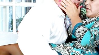 Tettona casalinga Alexis Golden gag sul cazzo di figli gli amici HD