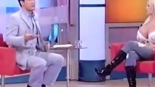 SABRINA SABROK, CELEBRITÀ PIÙ GRANDE DEL SENO, CALDO INTERVISTE