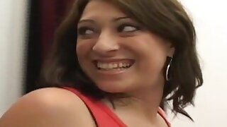 Hot Mom Lexi ama un gallo mostro grosso culo!