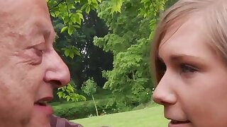 Fortunato vecchio rudere cazzo dolce teen bionda