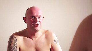 Giovani babe tette grandi cazzo vecchio e cum deglutizione