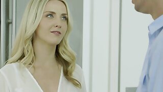 TUSHY boss moglie Karla Kush prima volta anale con l'Assistente di Office