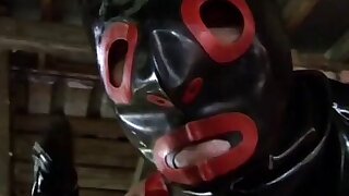 Outdoor cazzo fetish in latex