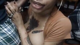 Lips.Tits.Facial