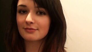 2 teensluts fittingroom in pelle & amp; voyeur bootfetish