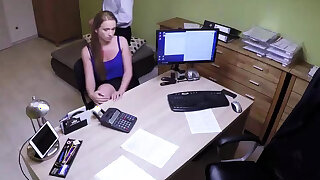 VIP4K. Una chica encantadora acepta sexo por dinero solo