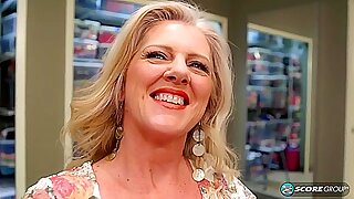 Val Kambel - Vals Back For Anal!