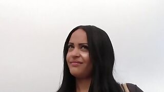 Pubblico Agente Prende Egyptian Bellezza A Lasciare Lui In Lei bagnato Micio